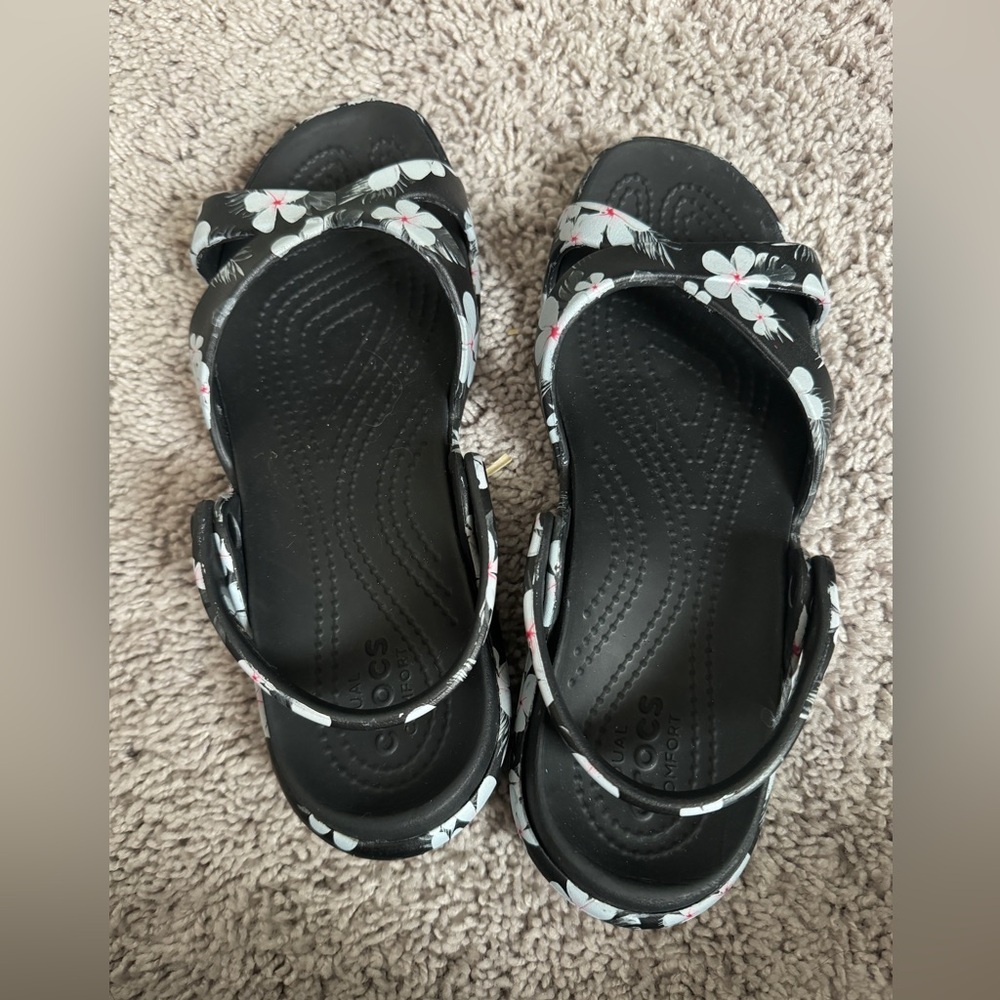 crocs sandals